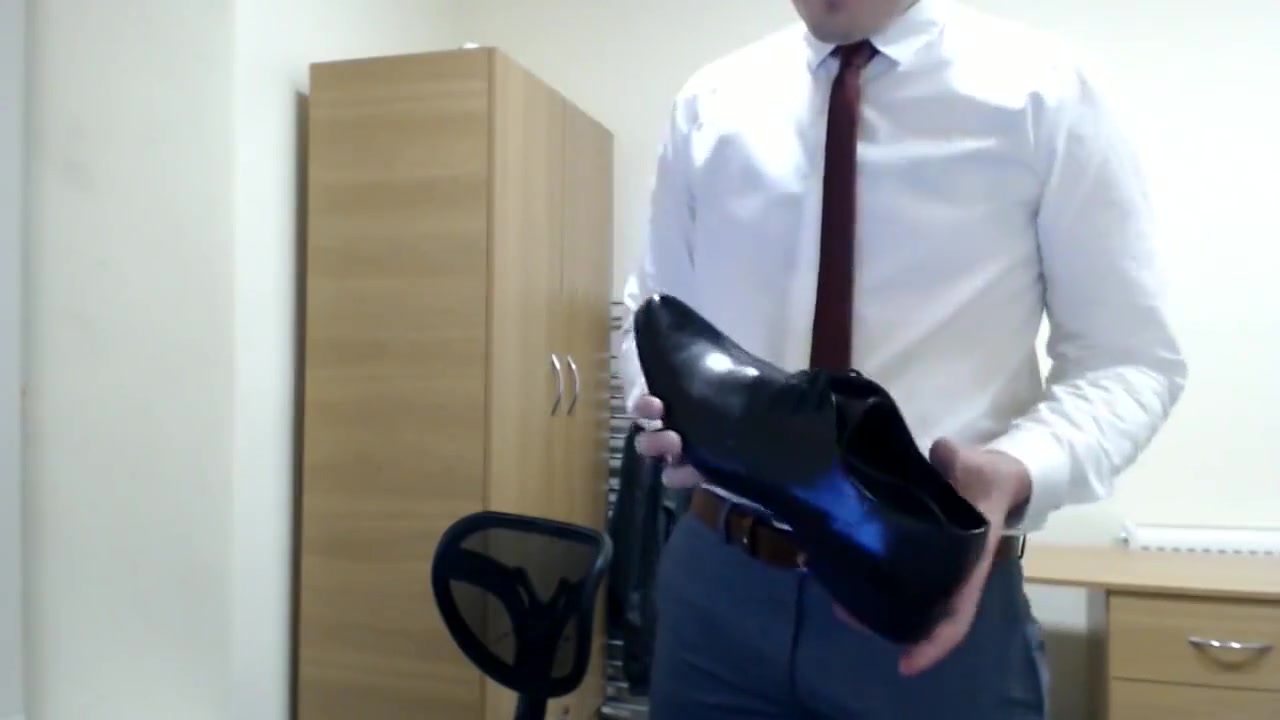 Twink Boss Precrum Shoe Play And Suit Strip