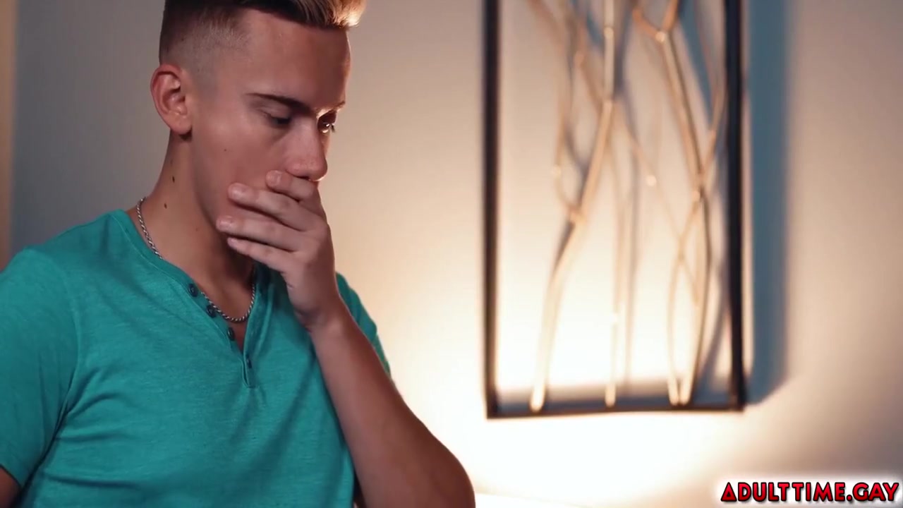 Because Drew Sebastians Not Wearing His Glasses He Mistakes For His Partner And Invites Him To Fuck. 6 Min With Carter Delrey
