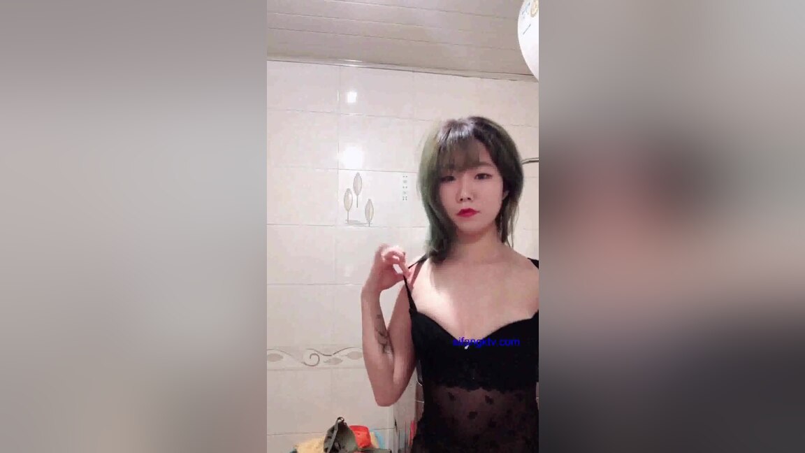Cute Asian teen 18+ Masturbating With Toy