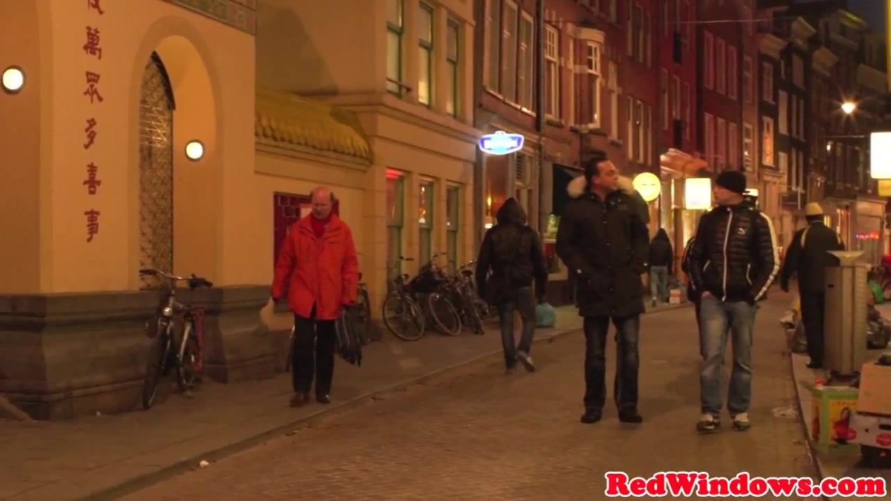 Facialized dutch hooker entertaining tourist