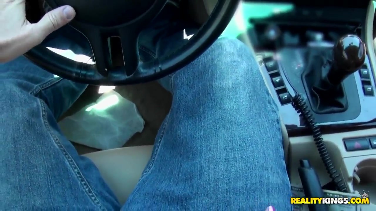 Jessica has some sex in the car with Preston