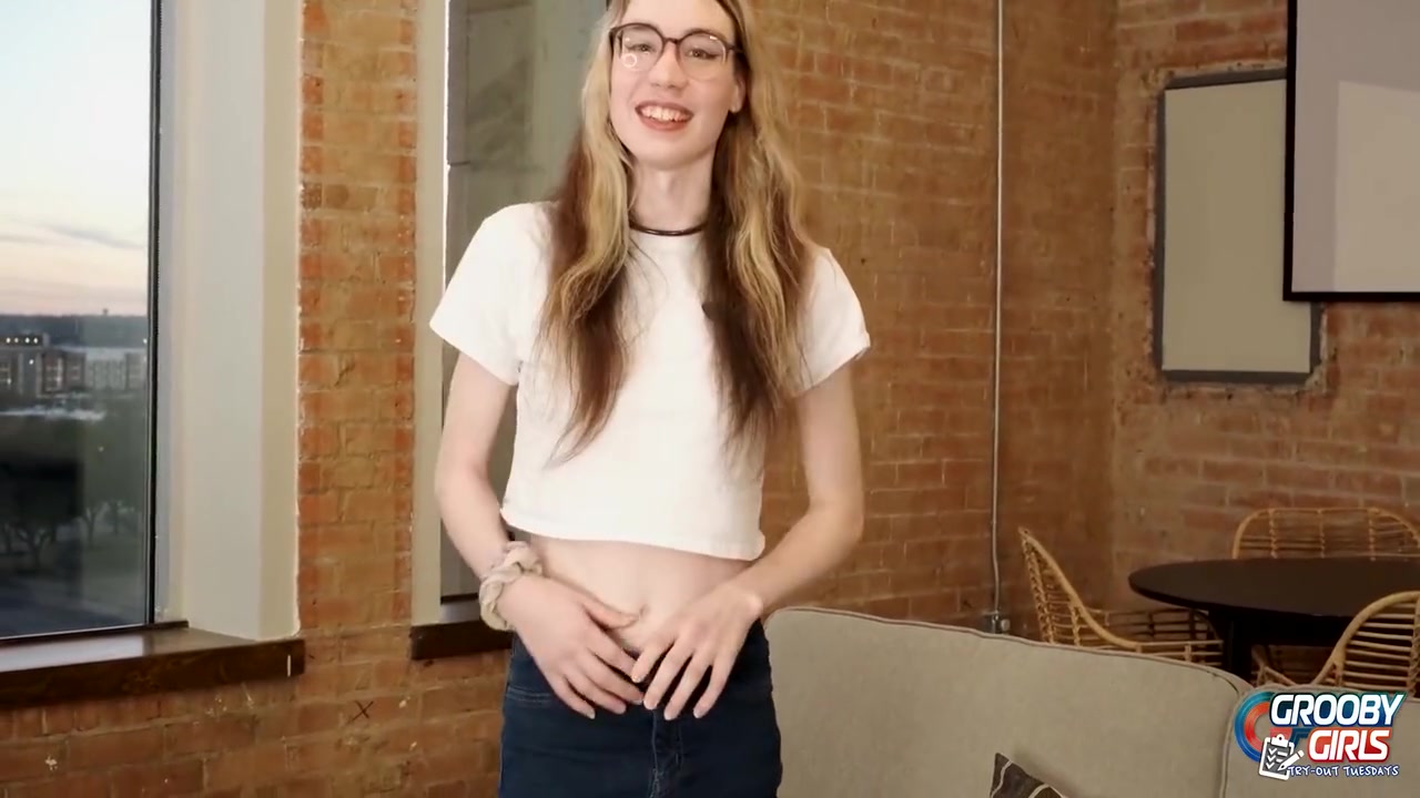 Emily Bun - Astonishing Sex Scene Shemale American Wild , Take A Look