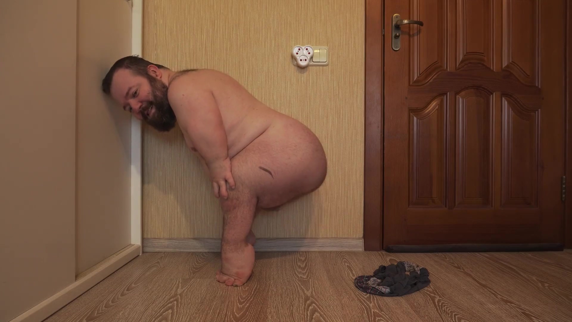 Big Ass Midget Compilation. 1