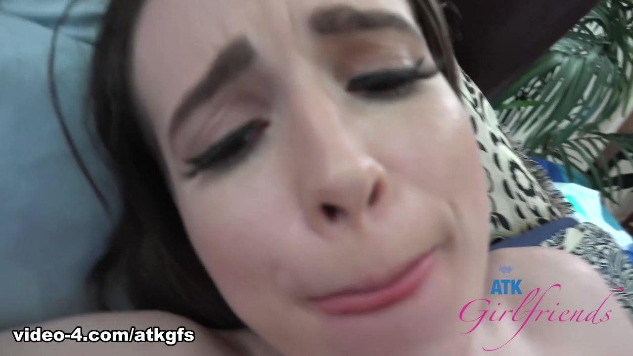 Brooke Johnson : Virtual Date Movie - ATKGirlfriends