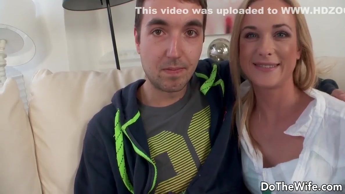 Blonde Wife Fucks A Stud In Front Of Her Meek Husband - Vinna Reed