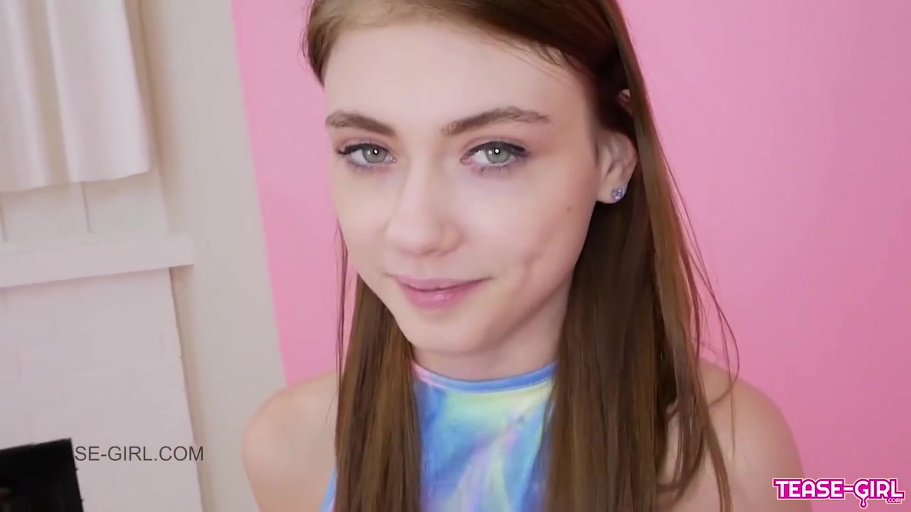 Sexy Teen 18+ Girl Swallows Cum
