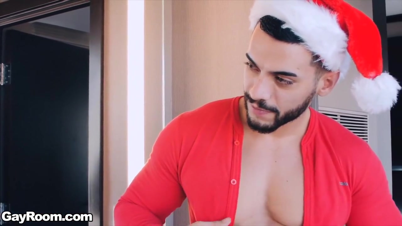 Tinsel Up That Package With Seth Santoro And Arad Winwin