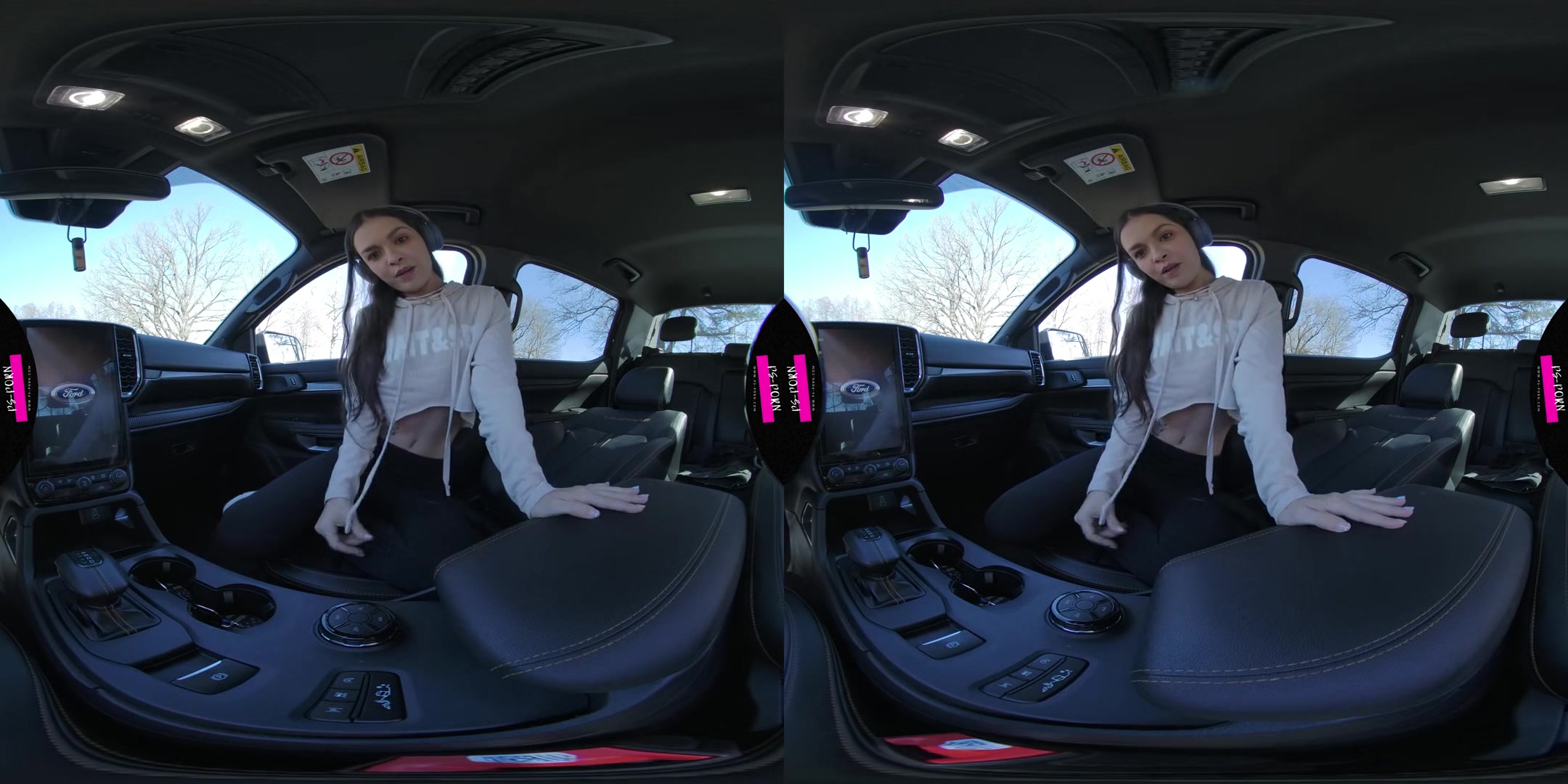 Yessica Pussy Masturbation In The Car