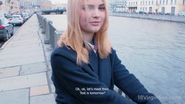 Talented dude gives his hot babe a satisfying cunnilingus