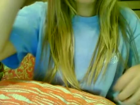 Blonde wenches love when somebody is watching at them