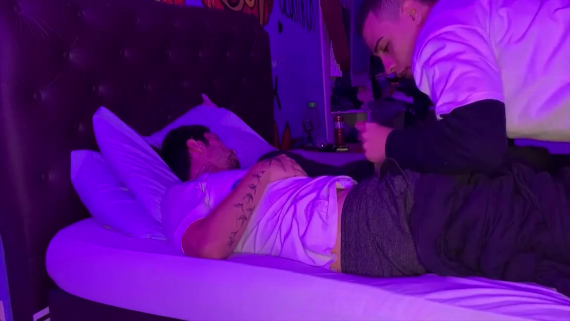Acordei Meu Amigo Com O Melhor Boquete 6 Min With Ryan Ross, Gabriel Martins And Martin S