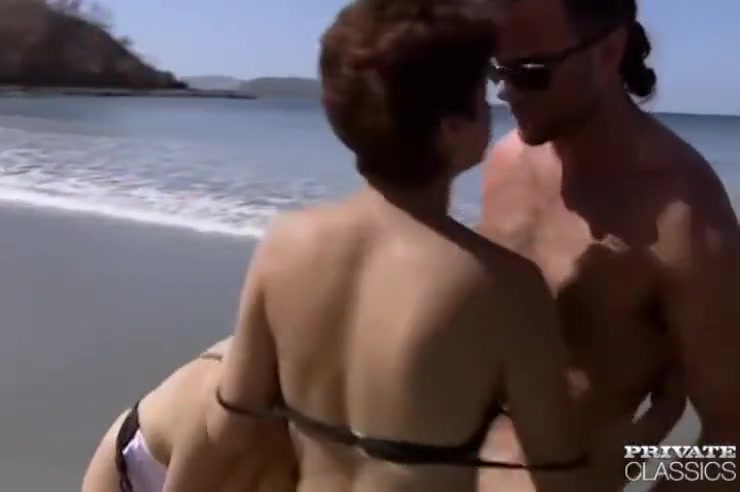 Vanessa Chase - Beach Orgy 5 Min