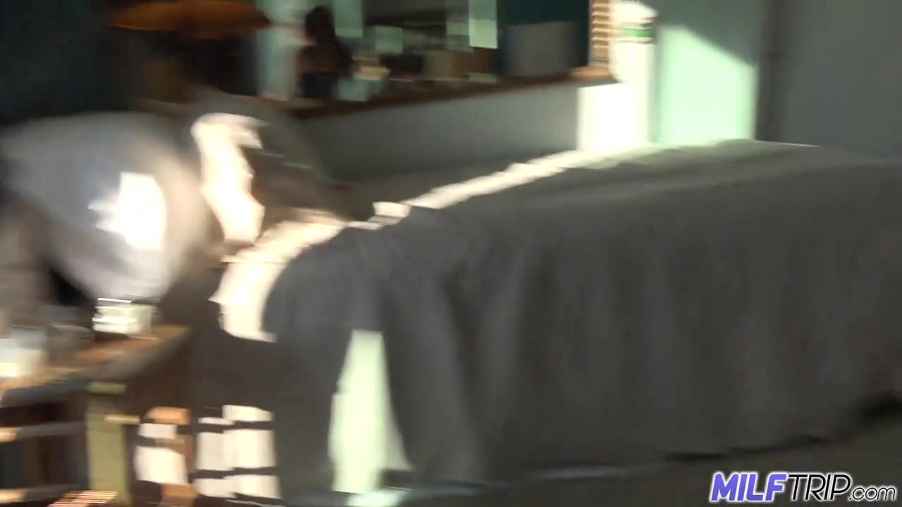 Best Friends Milf Drains My 20-Something Balls On Her Face - Milf Trip