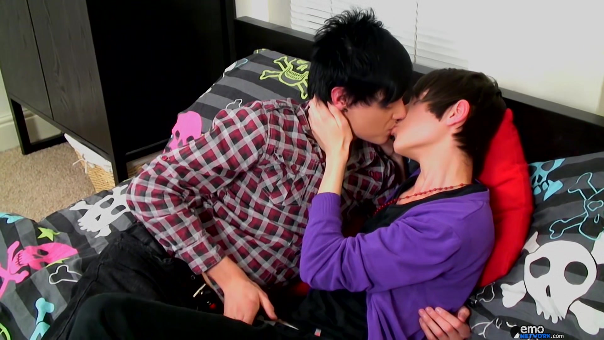 Dakota Shine Gets Rough With His Boyfriend Roxas Hail