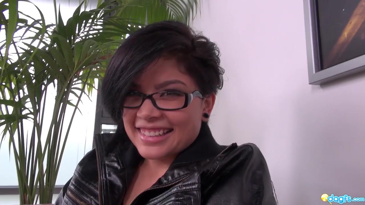 Amazing Asian Girl Fucks Her Twat With Her Fingers On A Red Couch - DaGFs