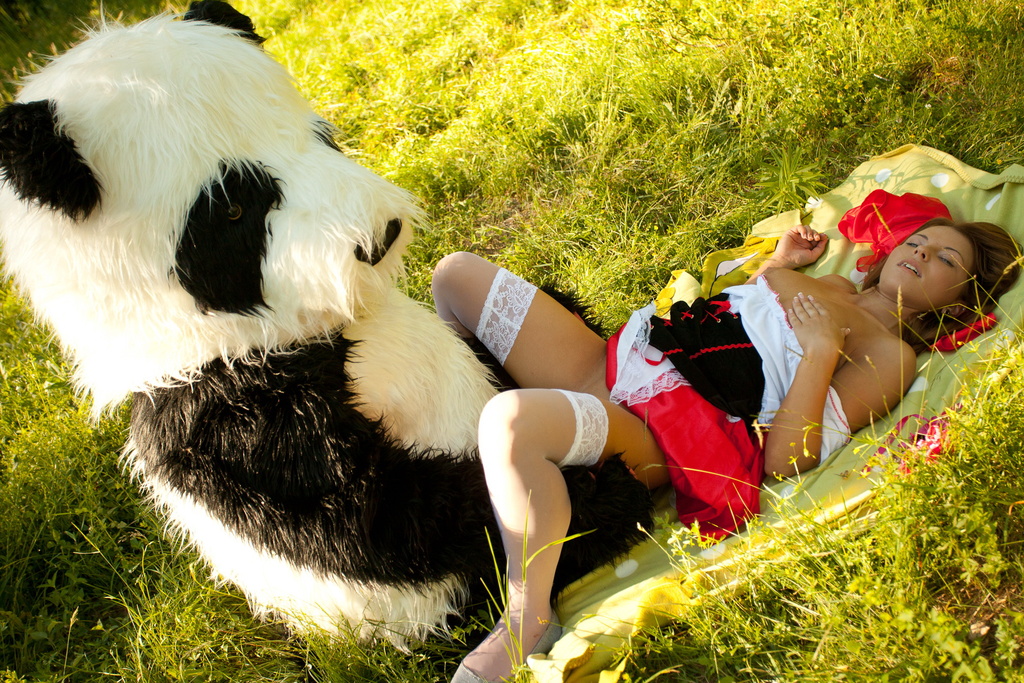 Fun outdoor xxx sex play based on fairy tales