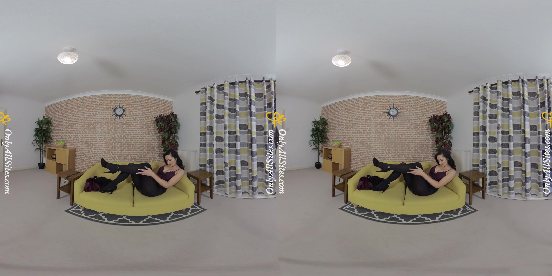 Bonnie - In Pantyhose - OnlyTease