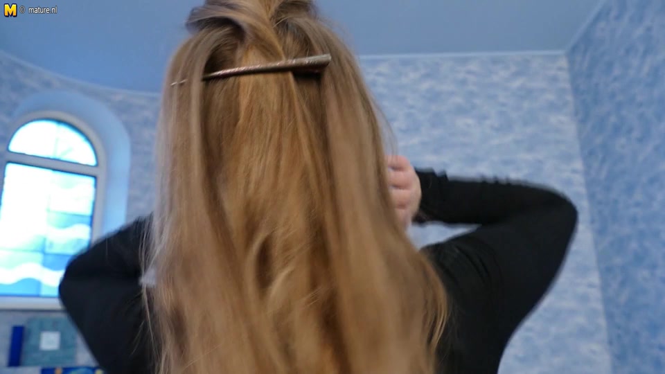 18 Year Old Lesbian Babe Licking A Hot Young Step mom - MatureNL