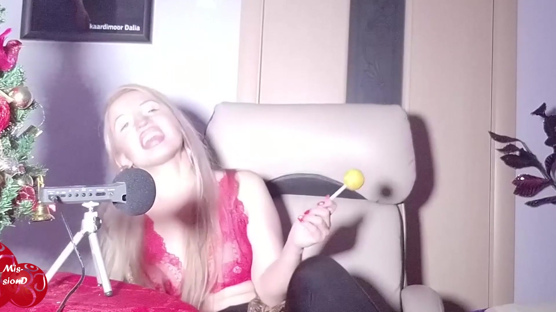 Lollipop Licking And In Russian Speaking - Sex Movies Featuring Findom Goaldigger
