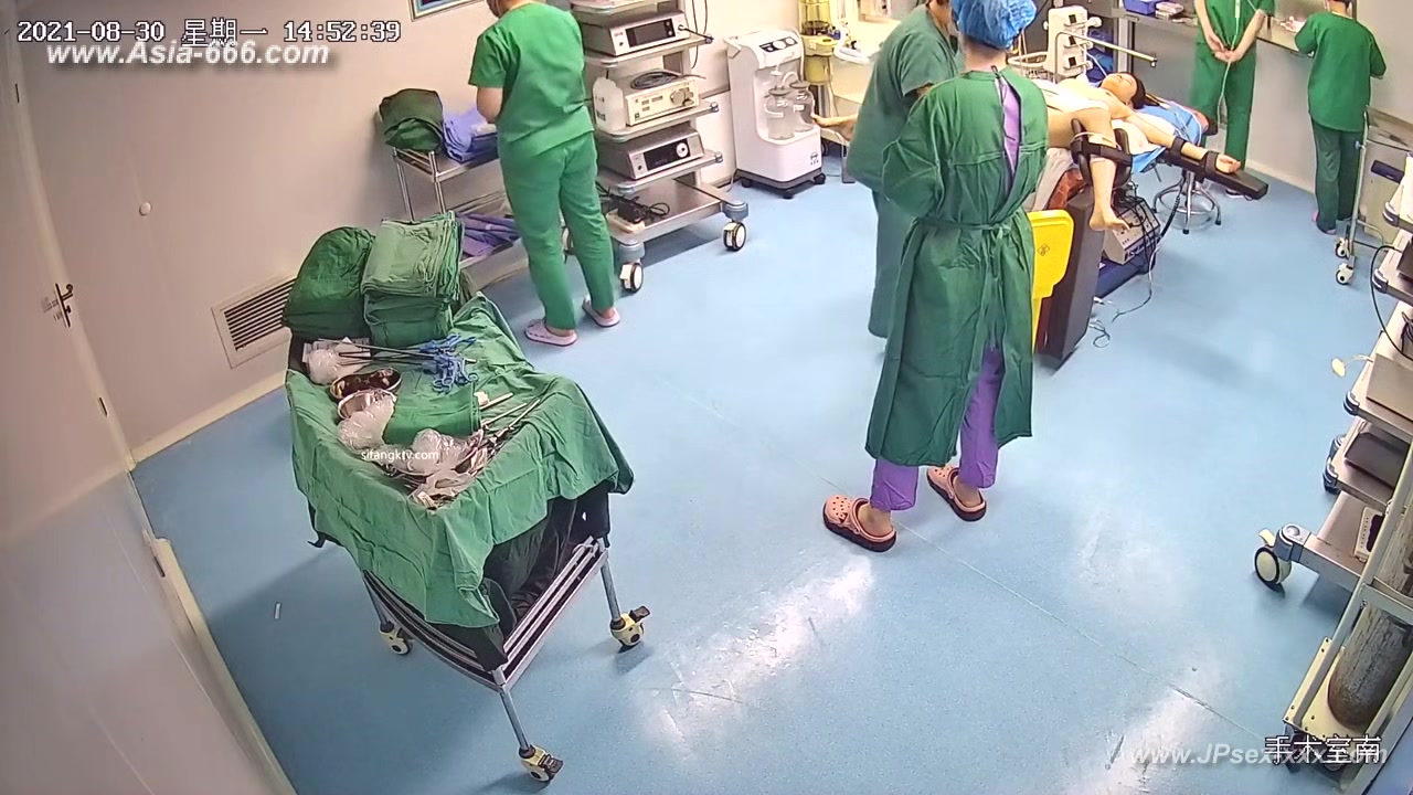 Peeping Hospital patient.21