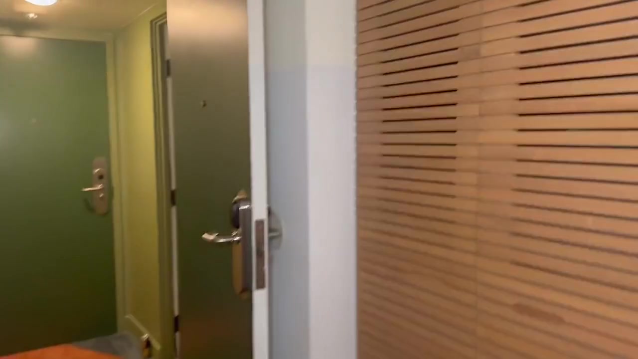 Cheerleader Begs For Dick At Cheer Camp Sleepover