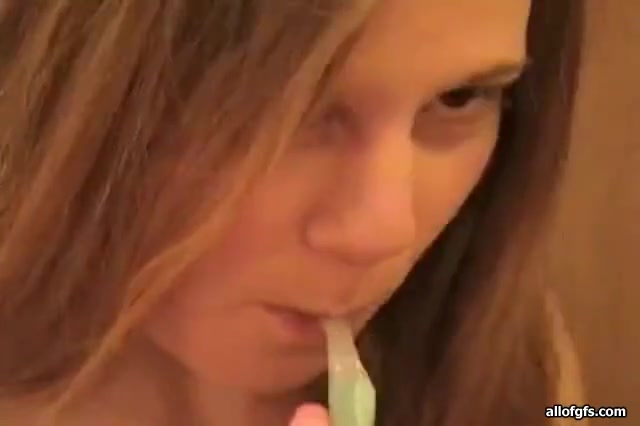 Amateur cum brushing and swallowing