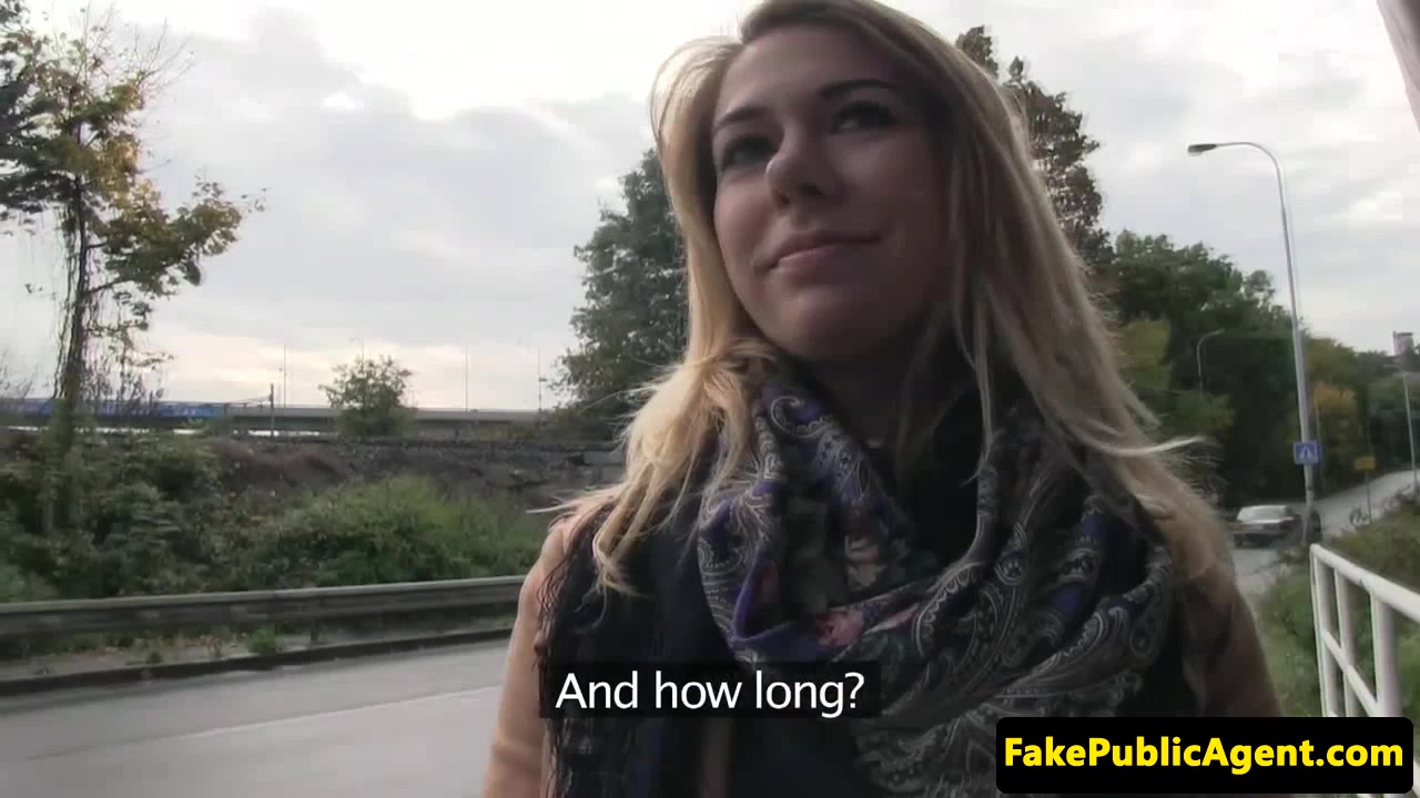 Pickedup eurobabe fucked on backseat of car