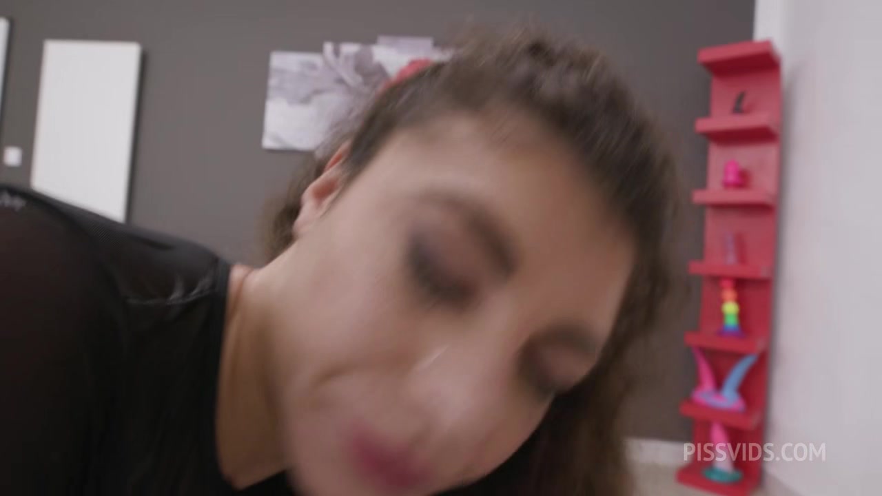 Dap and Fist Goes Wet, Lady Ana, 2on1, BWC, Anal Fisting, ATM