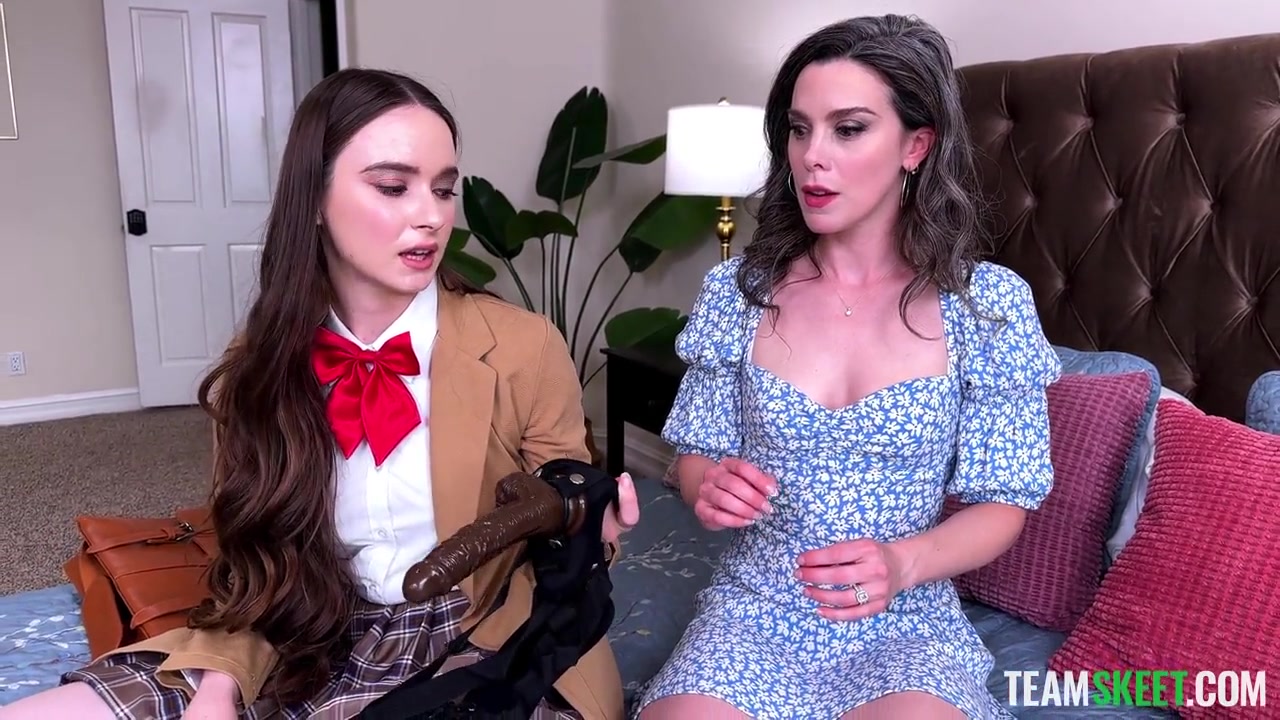 Hazel Moore & Nicole Emma Vaunt in Lesbian Fantasy: I Think My Music Teacher Wants to Fuck Me - Dyked