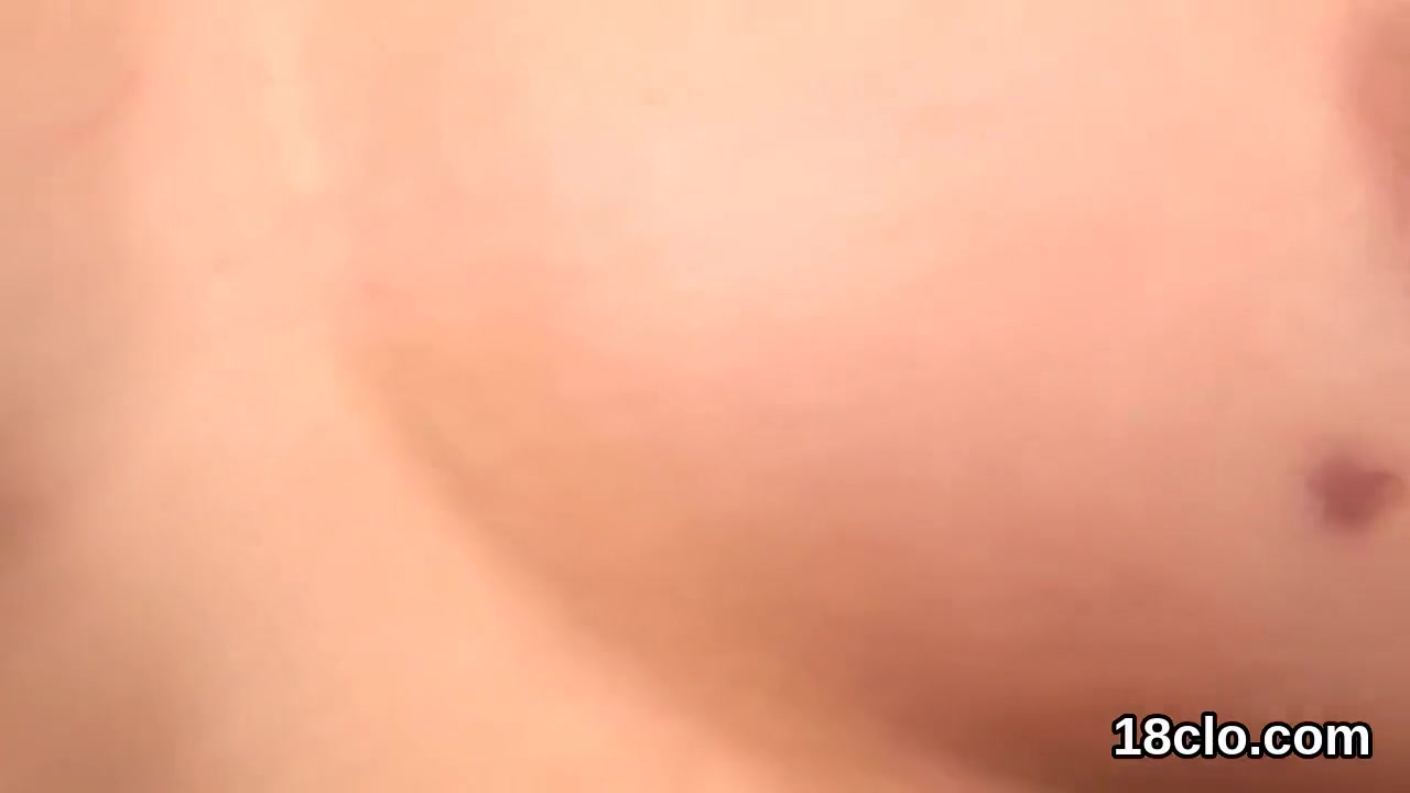 Sweet Teenie Is Gaping Juicy Twat In Close Up And Comin