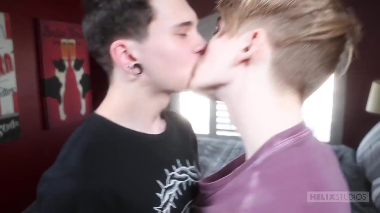 Coffee Shop Cute Twink Romance