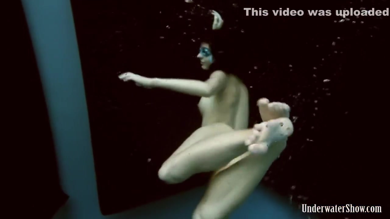 Swimming Pool Nude Erotics With Janka