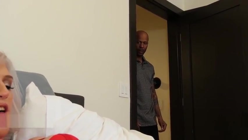 Hide it and watching the trans masturbation