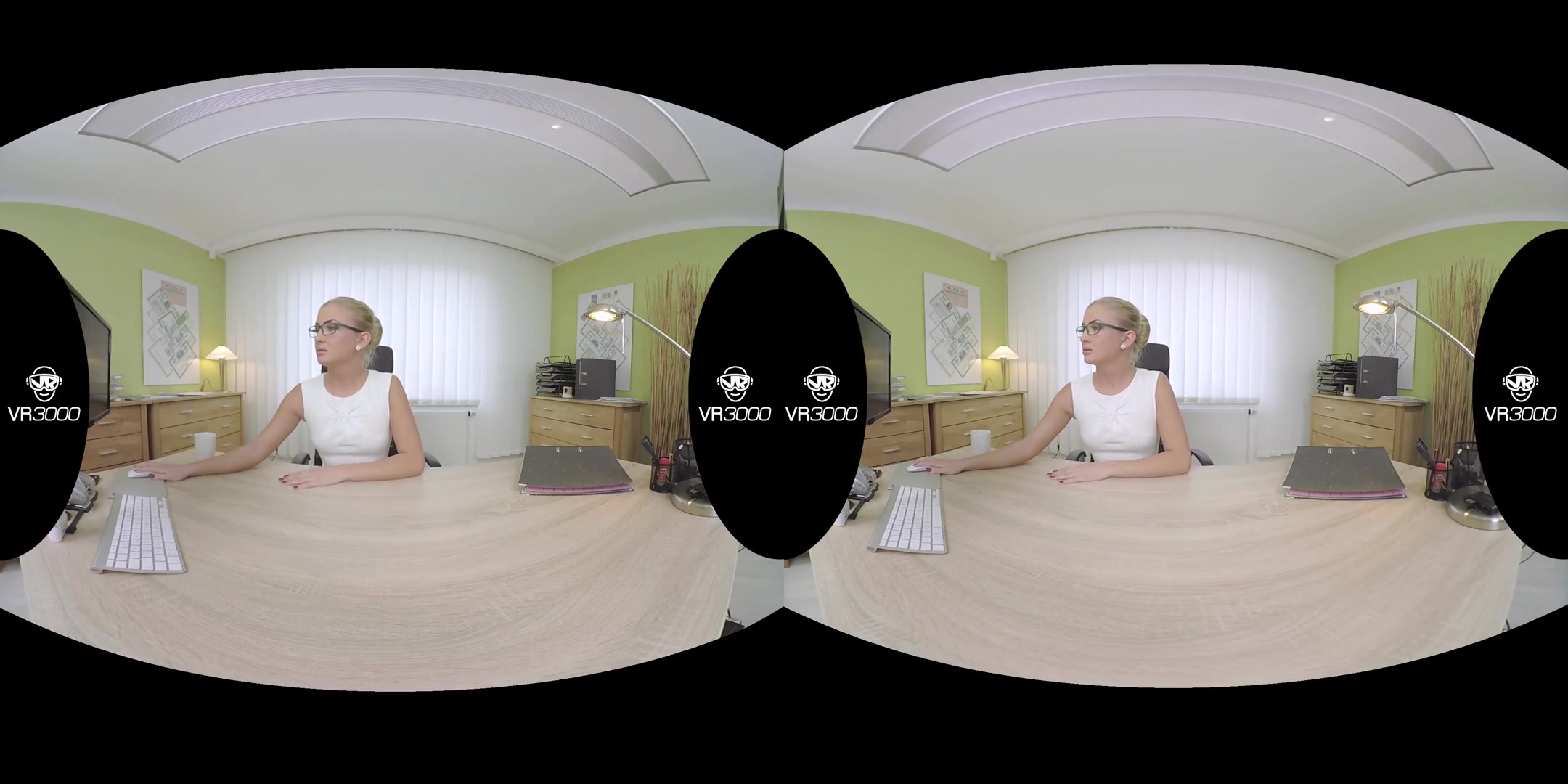Cayla Lyons in Lyon's Den - VR3000