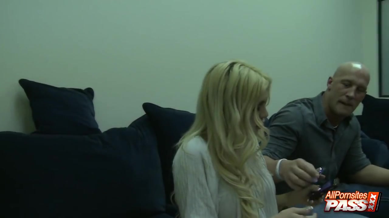 Carmel Moore - 4k Blonde Pornstars Rough Sex And Cumshots