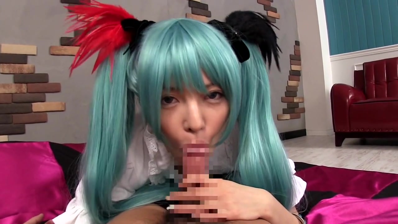 Kiritani Yuria in Hatsune Miku Gets Creampied - CosplayInJapan
