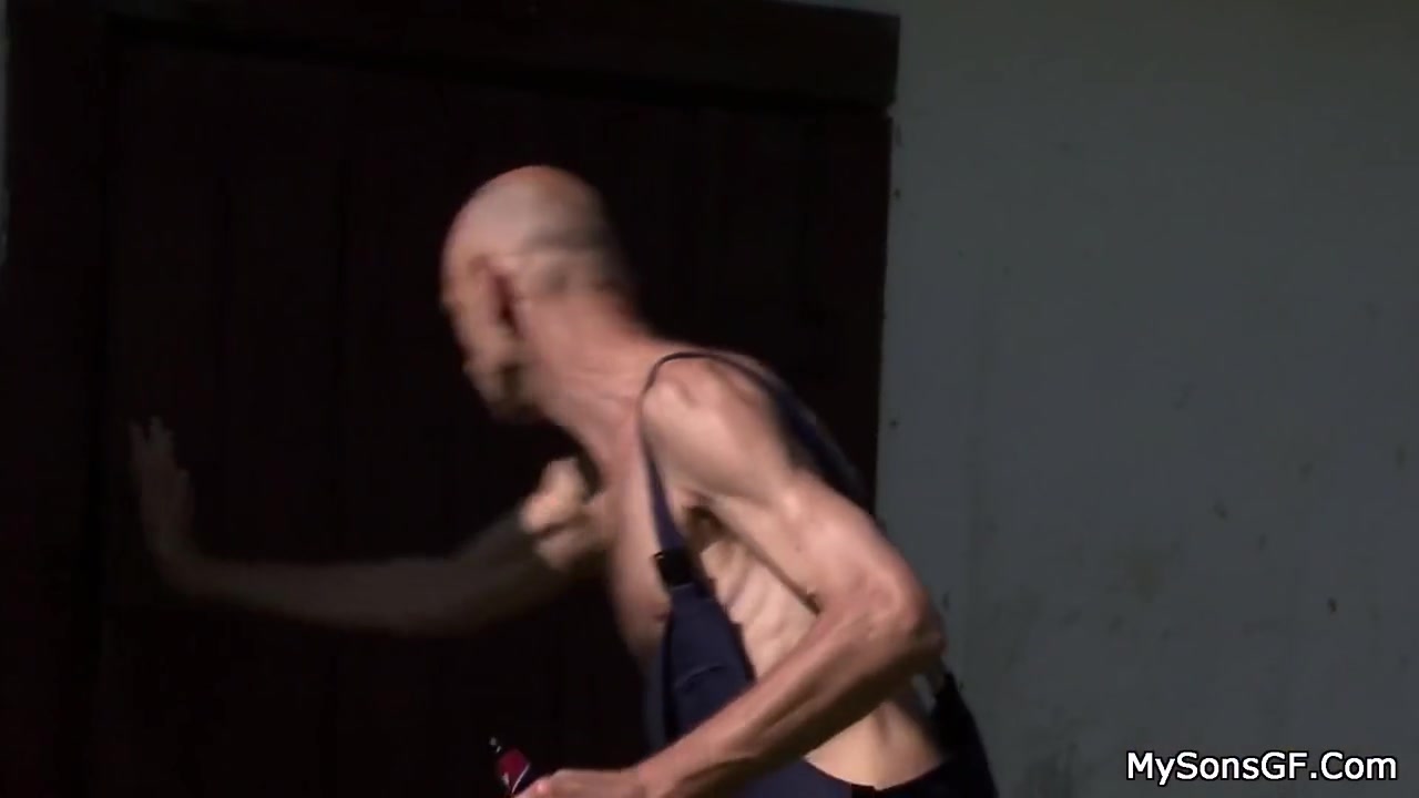 Guy Caught Old Man And His Young Gf Cheating