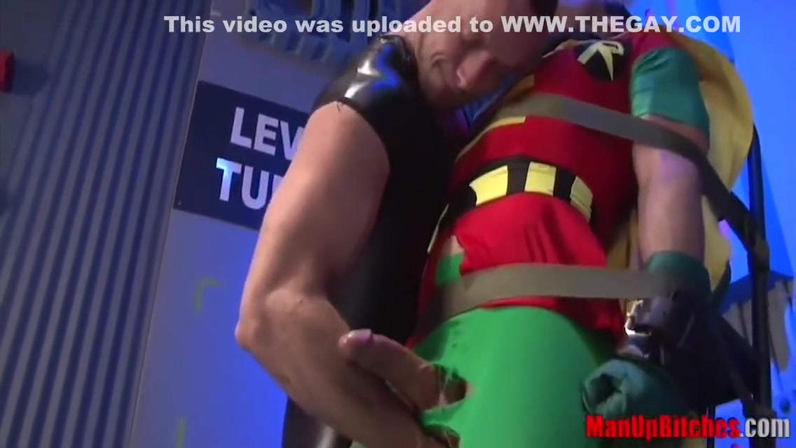 Robin Costume 10 Min With Lance Hart