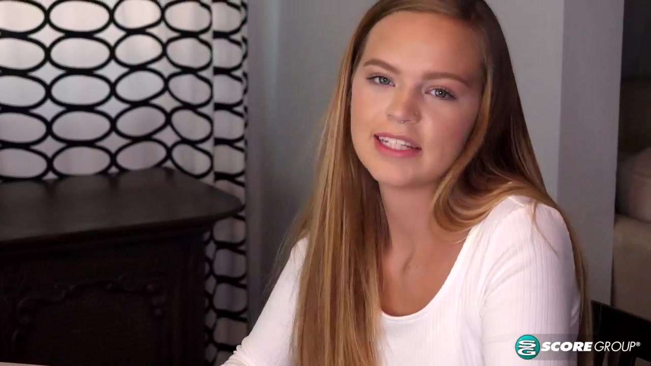 She Knows What She's Doing - 18Eighteen