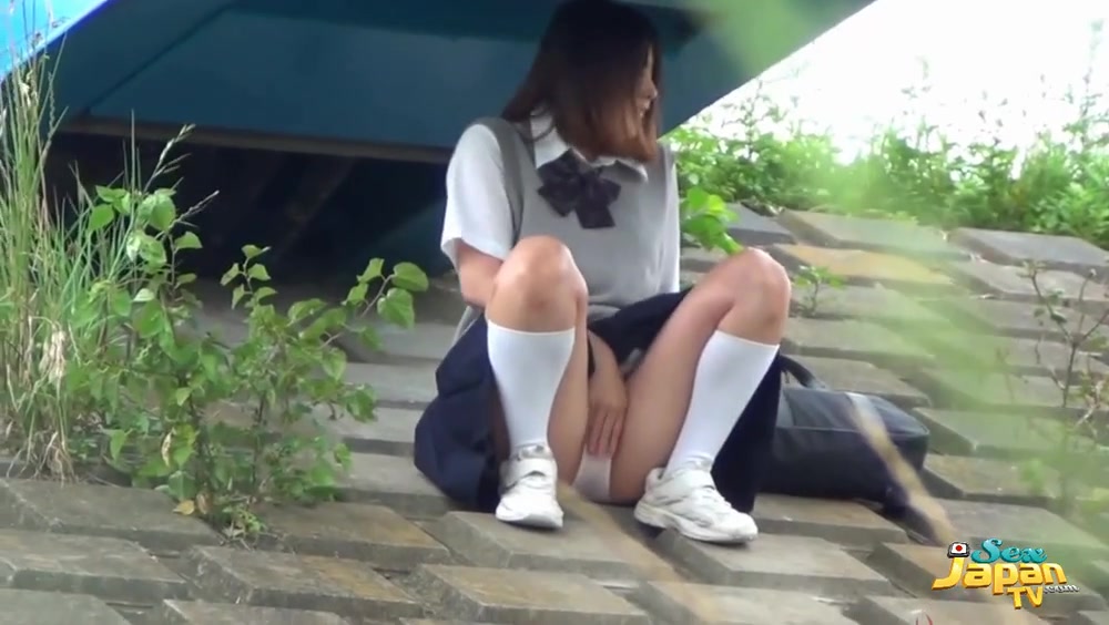 Pretty Misses In Passing 8 - SexJapanTV