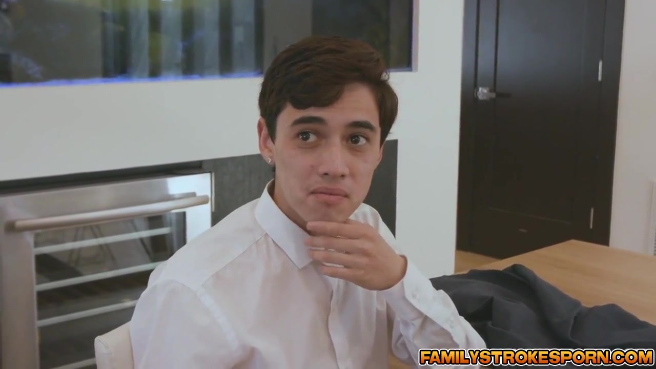 Melody Invites Juans Virgin Cock Inside Her Pussy