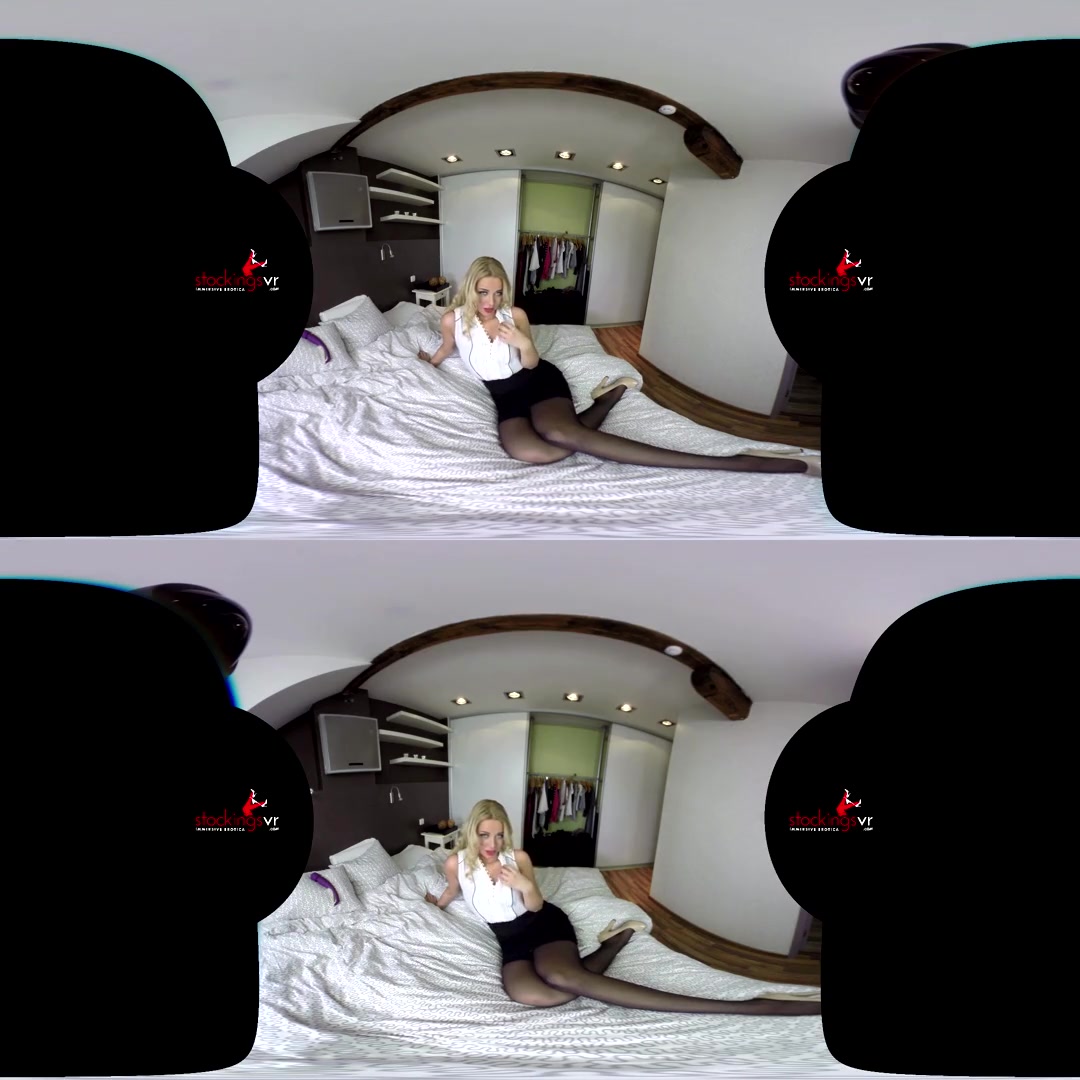 Nikky Dream in Bedroom Blow Job Slut Nikki Dream - StockingsVR