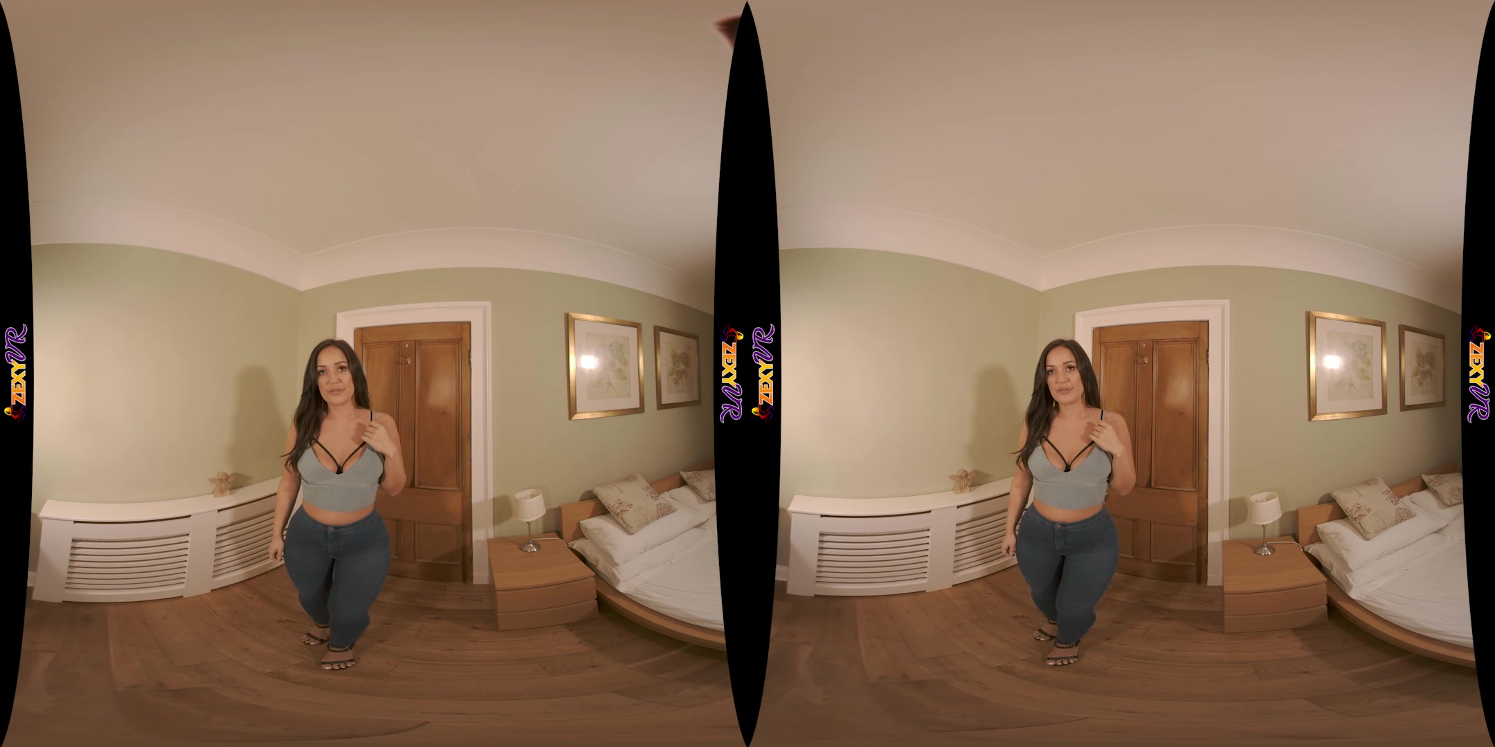 I'm Home Alone featuring Frankie L - ZexyVR