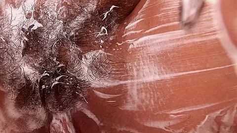 Sexy and her Bush - PornWorld