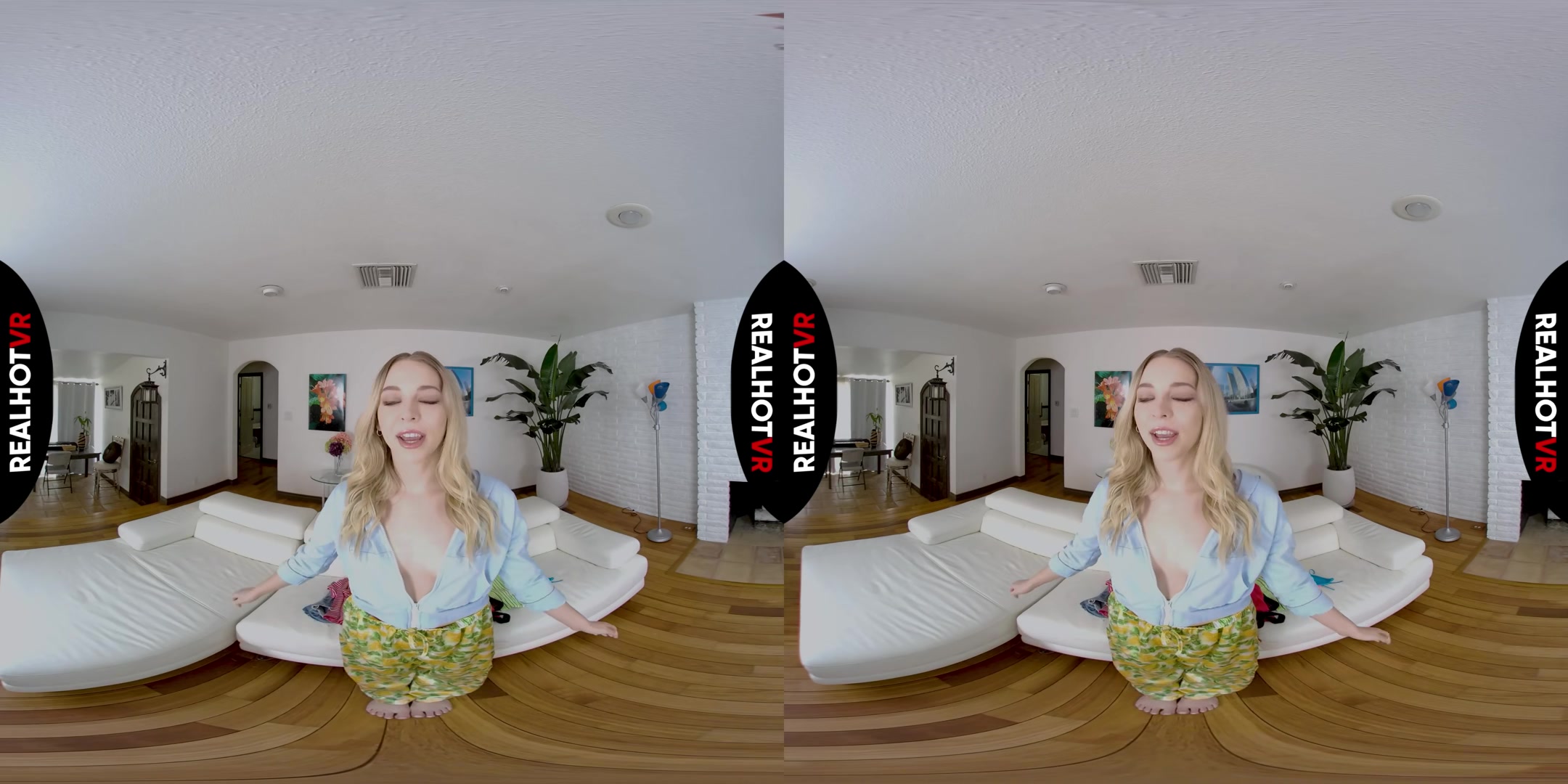 Behind The Scenes With teen 18+ Hottie Lily Larimar - RealHotVR