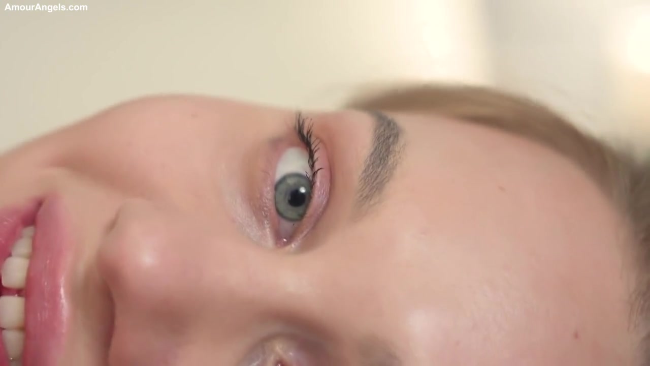 1 Nude Sexy teen 18+ Split (5)