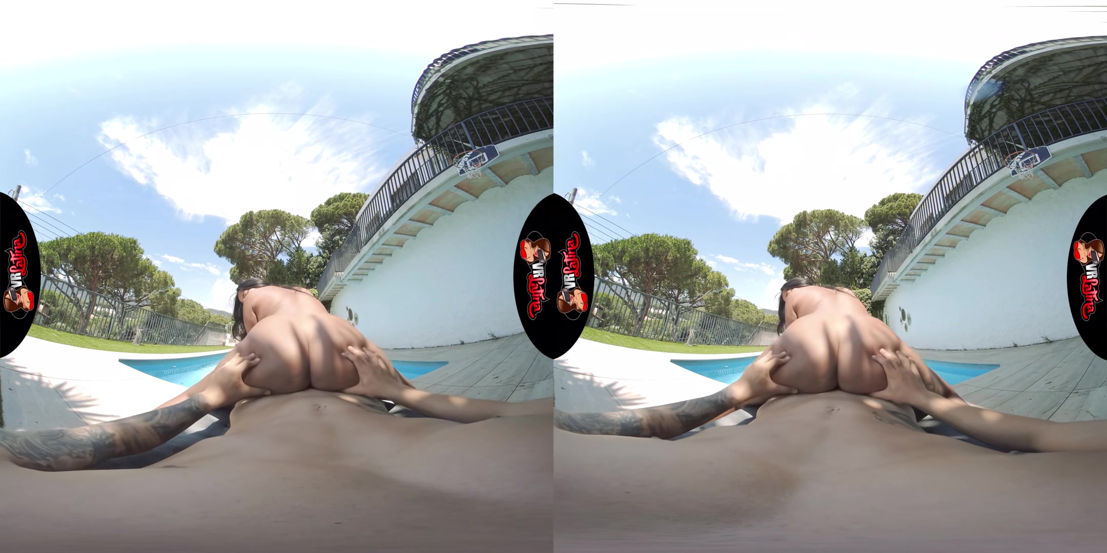 Poolside Passion - VRLatina