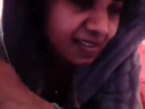 Very hot bhabi smacks her pussy in front of a webcam