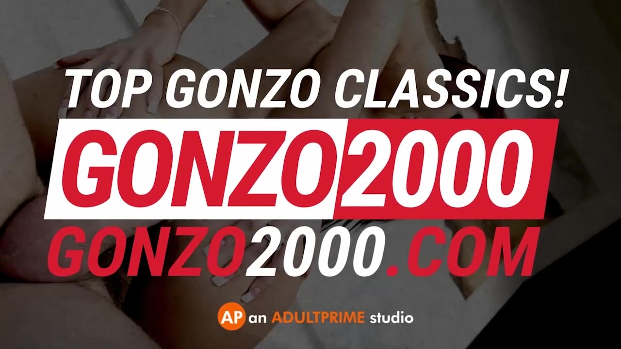 Slutty Blonde Loosens up her Ass Hole - Gonzo2000