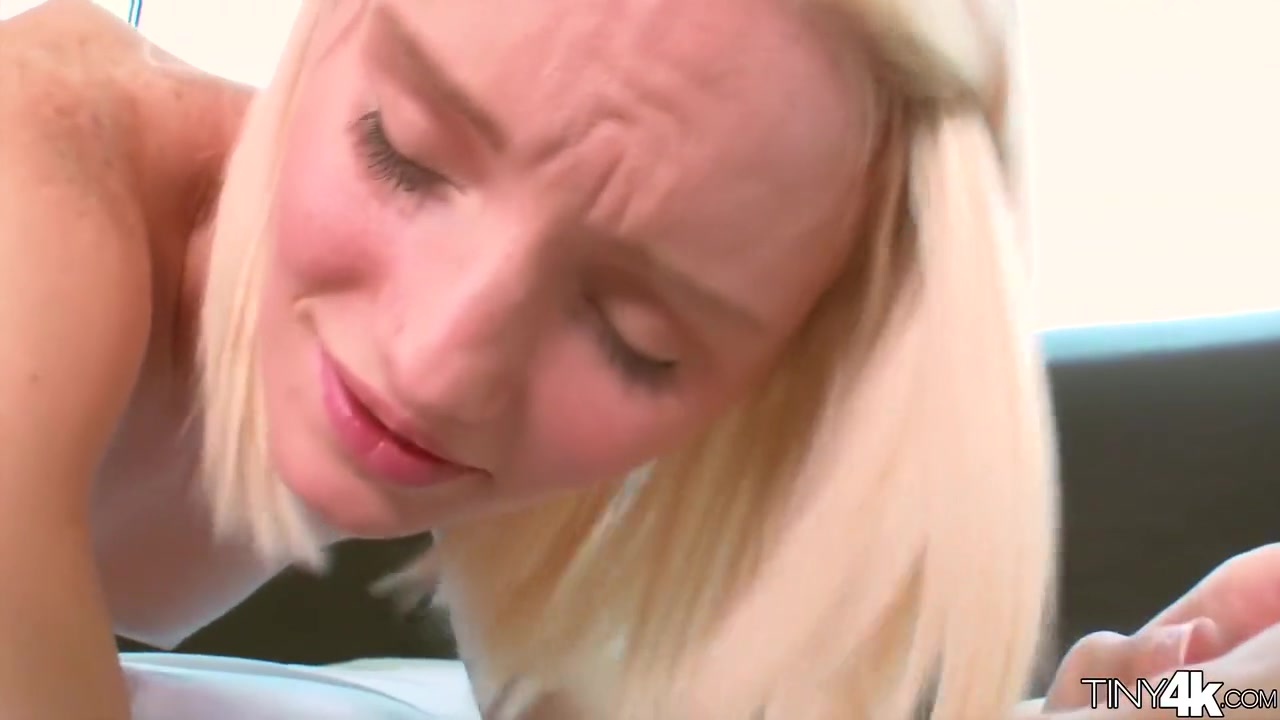 Blonde Sammie Gets Fucked By A Big Cock